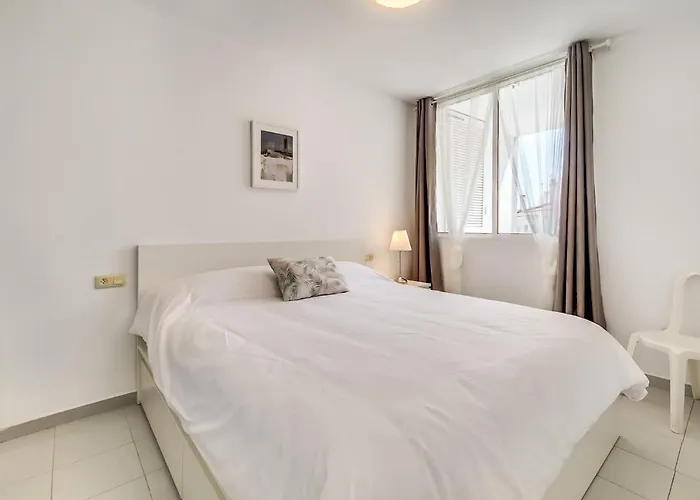 Hauzify I Apartaments Sot Del Morer