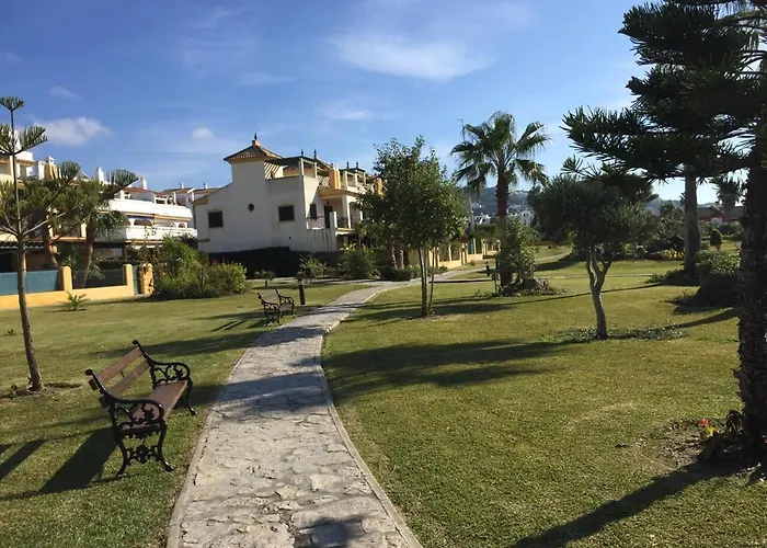 Atlanterra Bajo. Salida Directa. Urbanización De Lujo. Piscinas Canchas Pádel. Wifi Y A/A
