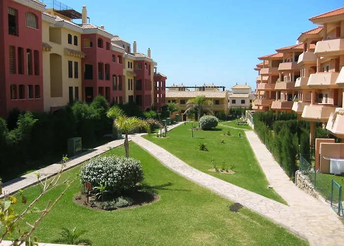 Atlanterra Bajo. Salida Directa. Urbanización De Lujo. Piscinas Canchas Pádel. Wifi Y A/A