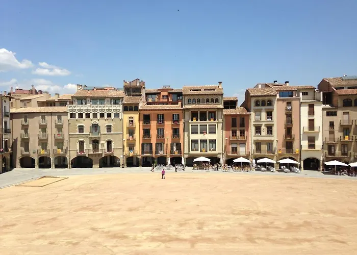 Apartaments Vicus 2 con vistas a la Plaza Mayor de Vic