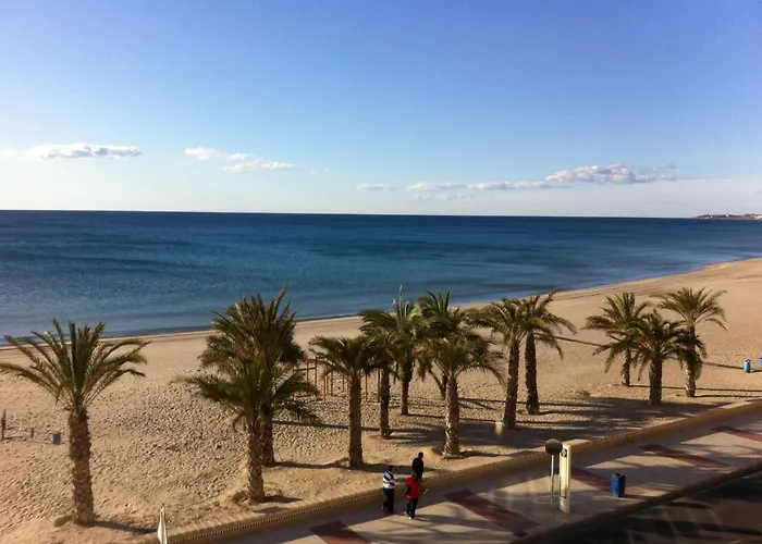 Sweetbeach, Vistas Increibles Del Mar Y A Solo 10 Metros De La Playa !!