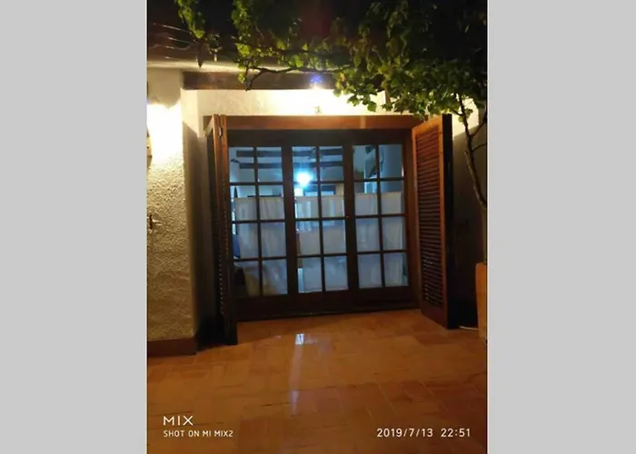 Casita Blanca Con Fibra Optica Y Piscina Cominutaria