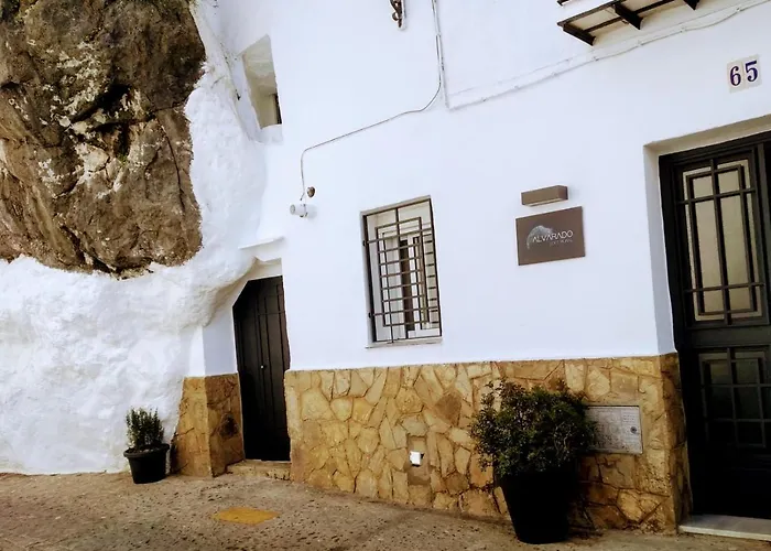 Alvarado Loft Rural