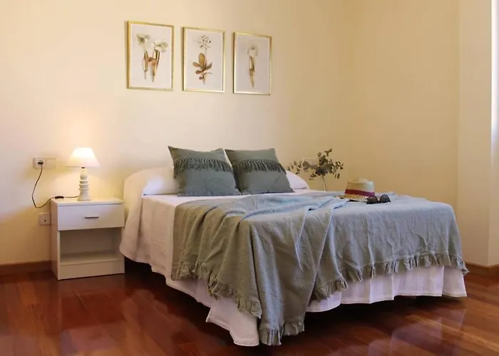 Piso Castelao con terraza y aparcamiento privado