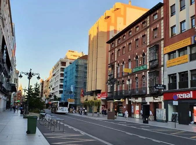 Ordoño II Suites con Aire Acondicionado y Wifi