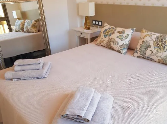 Ordoño II Suites con Aire Acondicionado y Wifi