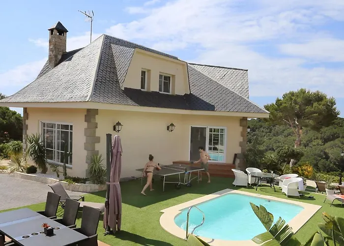 Homestay Villa Estrella - Costa Brava