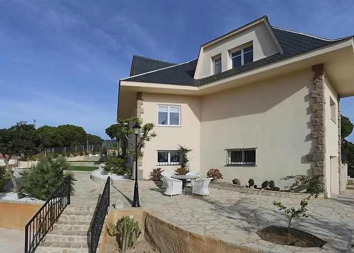 Homestay Villa Estrella - Costa Brava