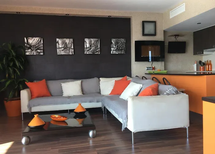 Vue Panoramique sur la Mediterrannée, appartement sur canal&proche plage