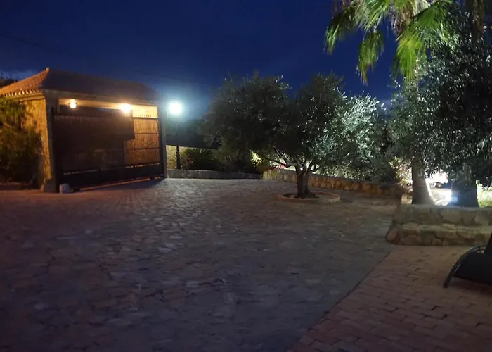Cortijo del Aguila