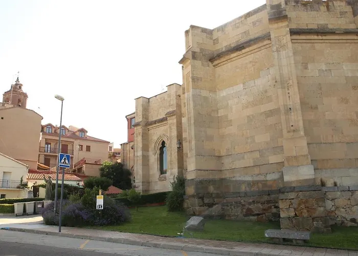 Alojamiento Museo Carmelitano Alba de Tormes
