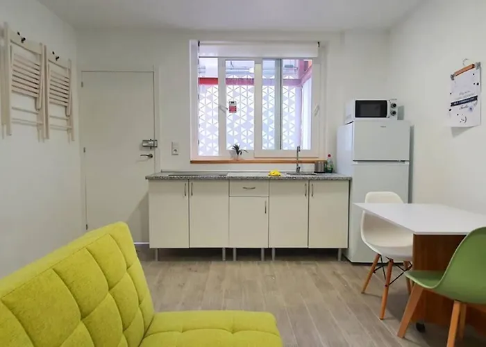 Suite By Hawkins Interior Ba