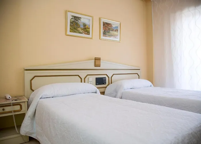 Hotel Reina Victoria
