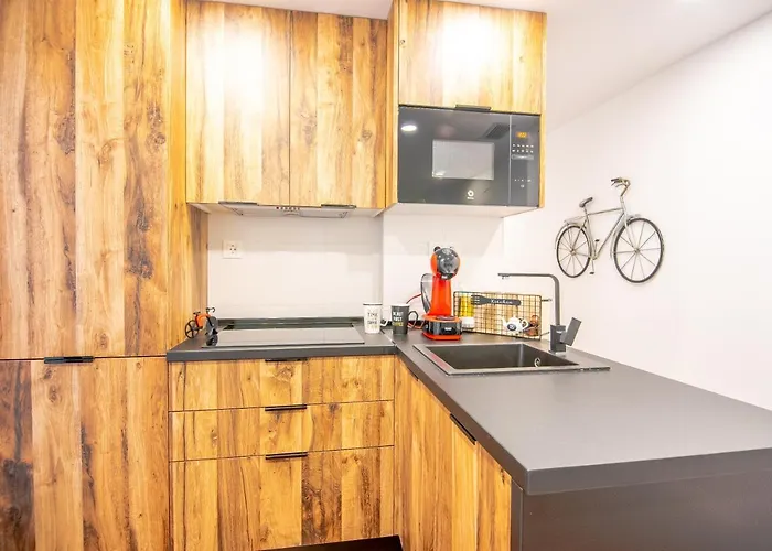 Expoholidays-Apartamentos Almería Centro PARKING gratis