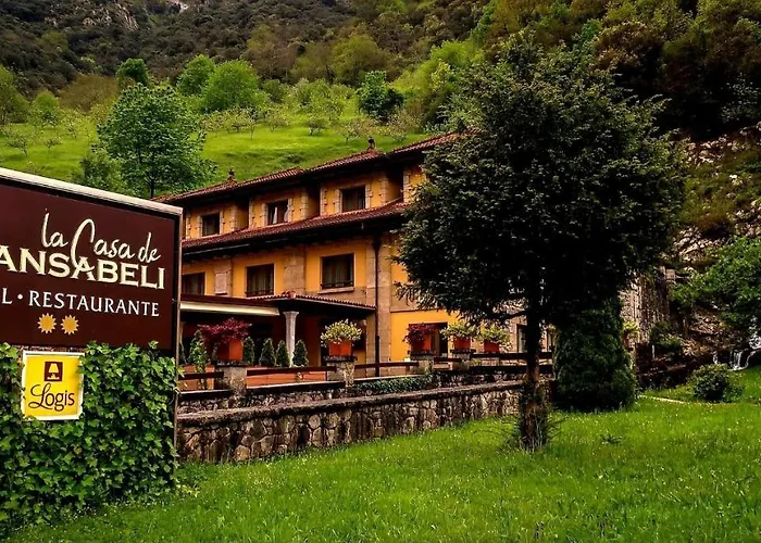 Hotel Restaurante La Casa De Juansabeli Arenas De Cabrales