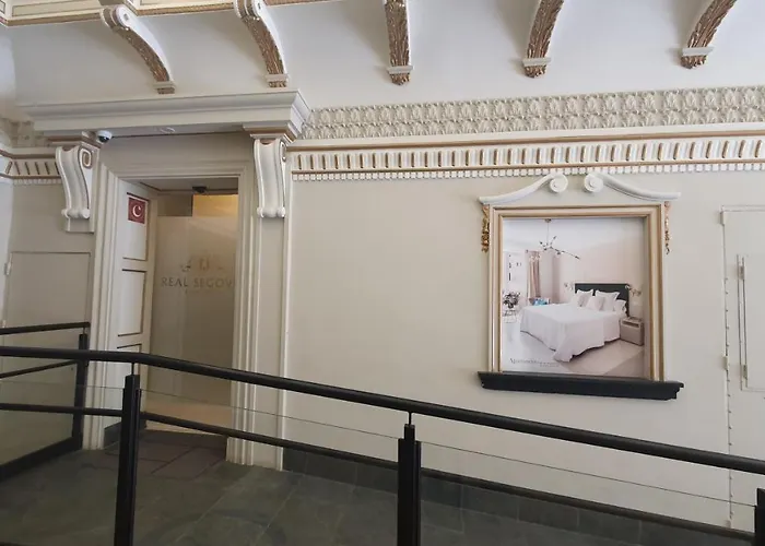 Real Segovia Apartments By Recordis Hotels
