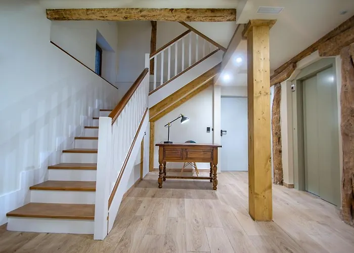 Apartamentos UXAMA LUXURY EPONA - junto a la Plaza Mayor con ascensor