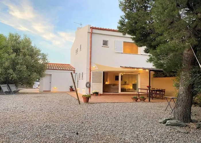 Llebeig -Casa Mediterranea Con Gran Jardin