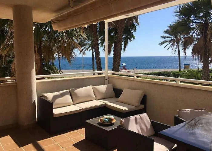 Frente Al Mar