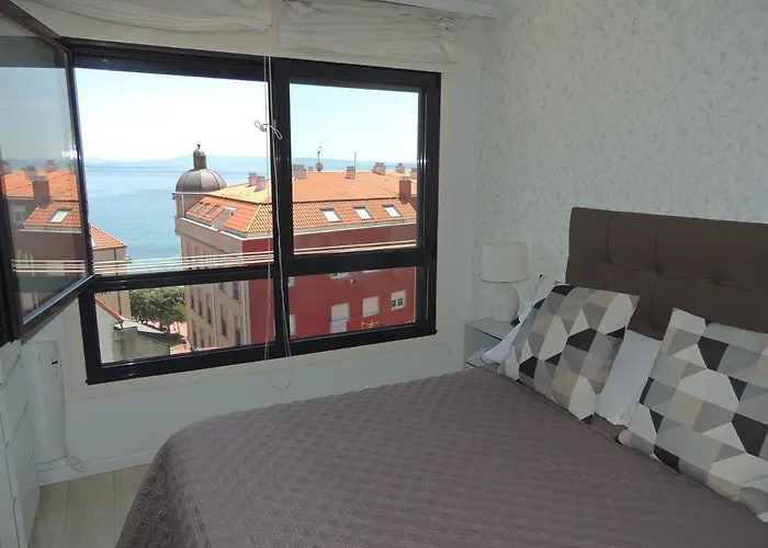 Apartamento con vistas al mar y playa enfrente