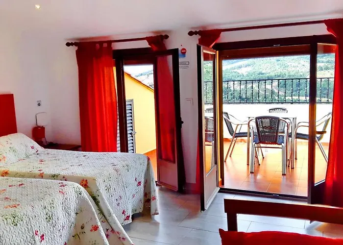 Apartamentos Turisticos Mirayuste