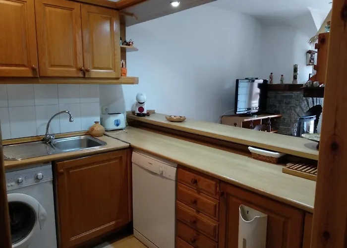 Apartamento dúplex acogedor con piscina en Rialp