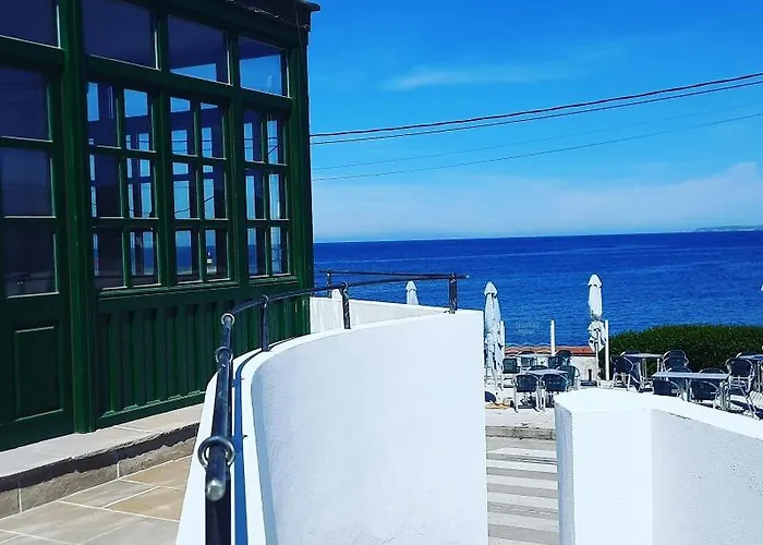 Apartamentos El Muelle Comillas
