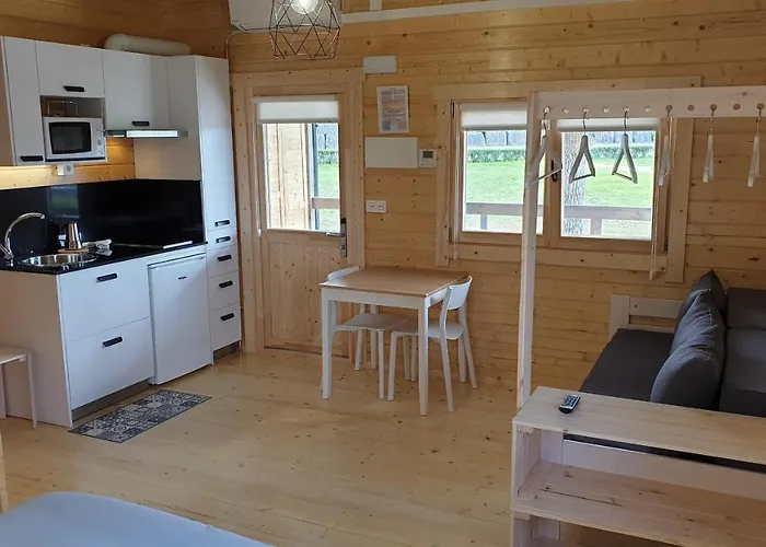 Camping & Bungalows Leagi