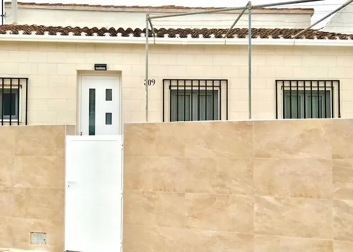 Adosado de 140m2 con terraza a 50 m de la playa