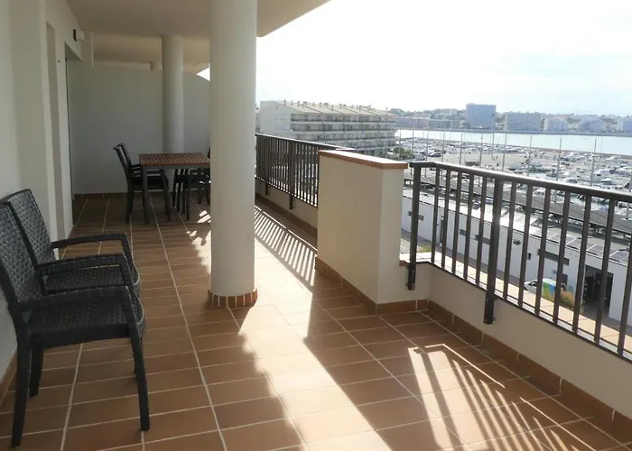 Apartaments Club Nautic L'Escala