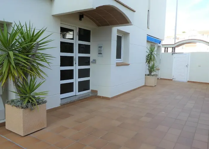 Apartaments Club Nautic L'Escala
