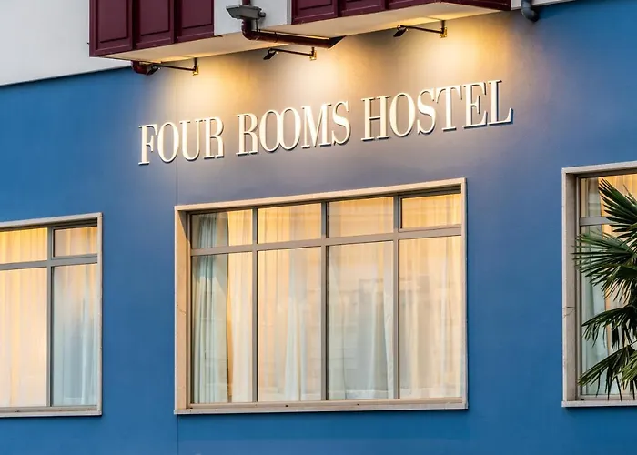 Four Rooms Hostel