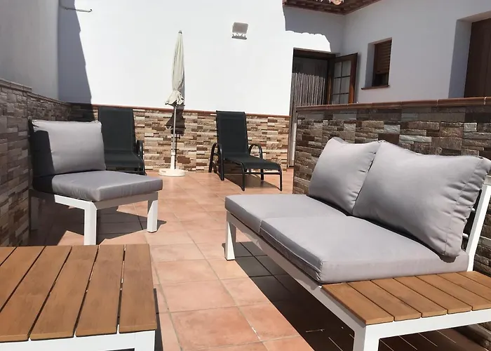 Leyre'S House - Terrace & Sun