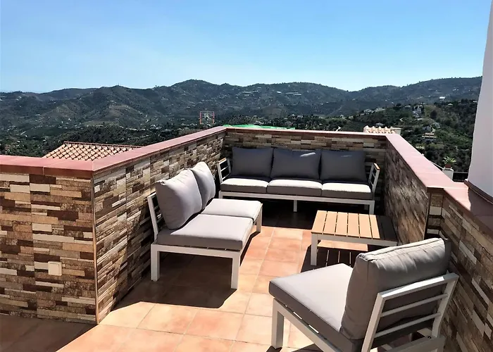Leyre'S House - Terrace & Sun