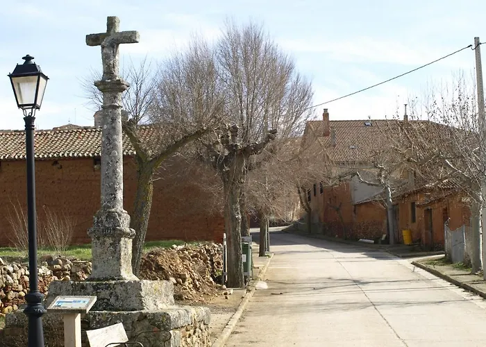 Albergue Fresno de Cantespino - La Tormenta