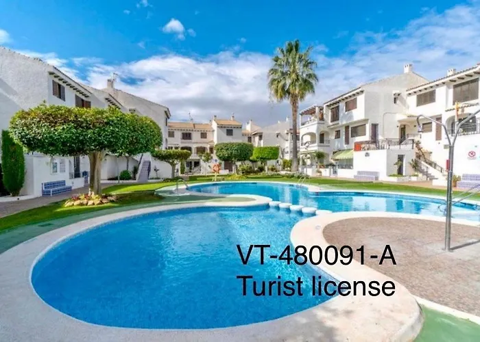 Oleza Garden - Laguna Rosa - Playa Flamenca - Pool & Garden View.