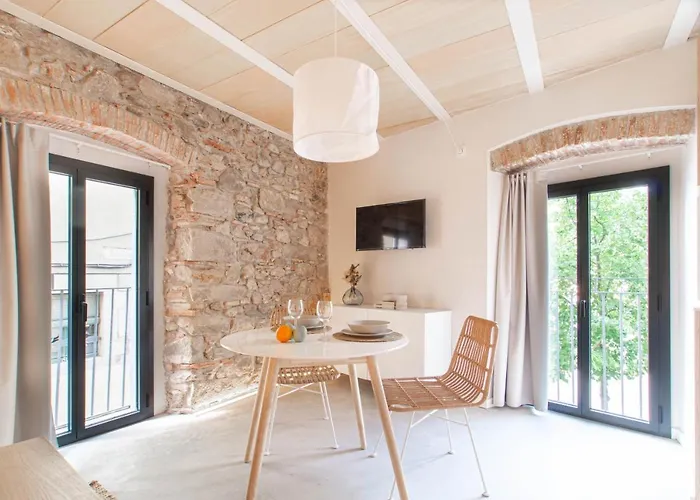 Aeris Boutique Studio