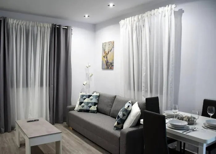 Alojamientos Lola, Suite con jacuzzi