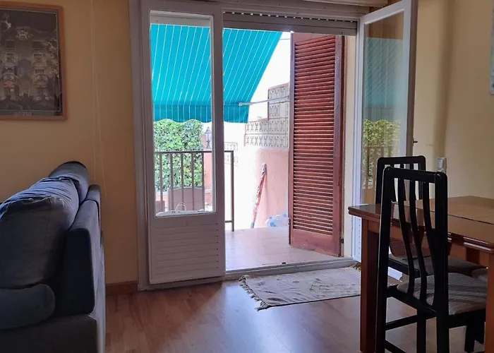 Apartamento con piscina y bonita terraza