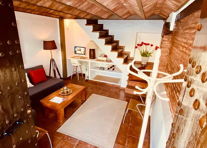 Almocabar Luxury Apartment