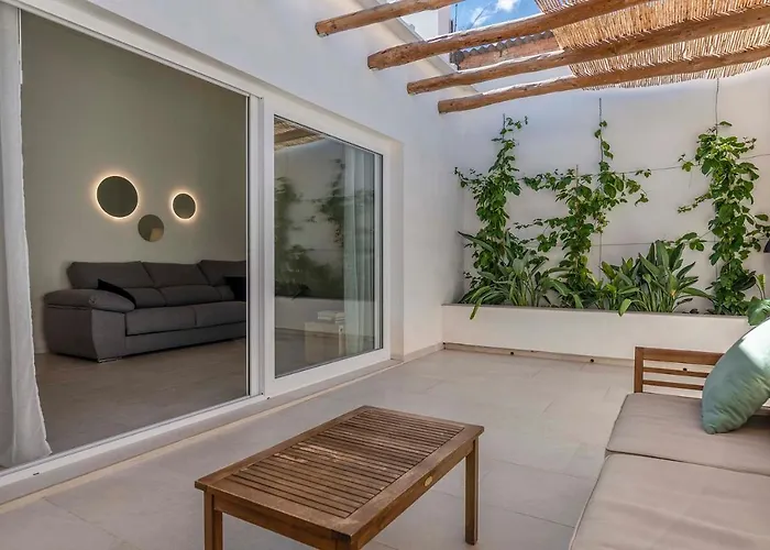 Agradable casa con patio interior.