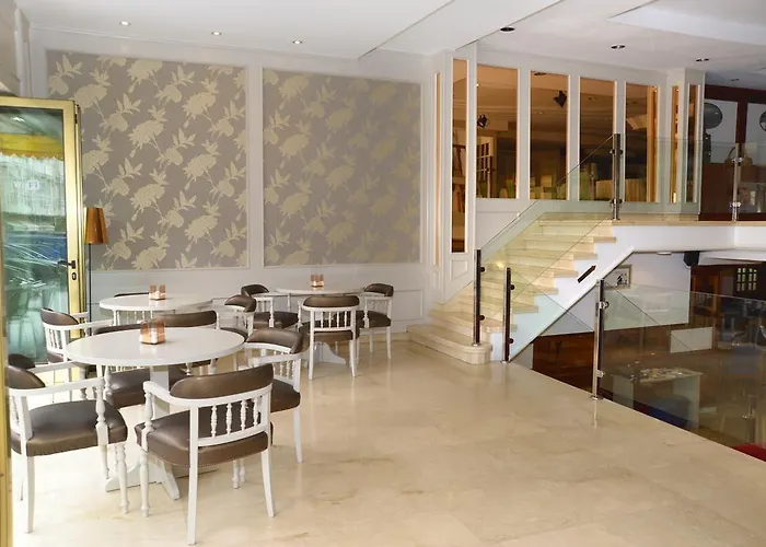 Hotel Serantes