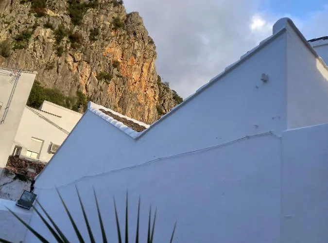 El Estudio Rojo de Ubrique