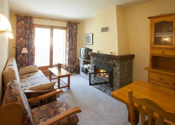 Apartaments Castellar De N'Hug