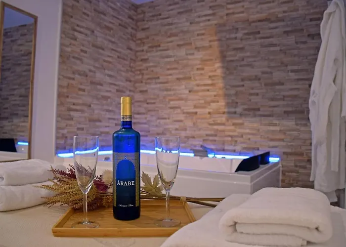 Alojamientos Lola, Suite con jacuzzi