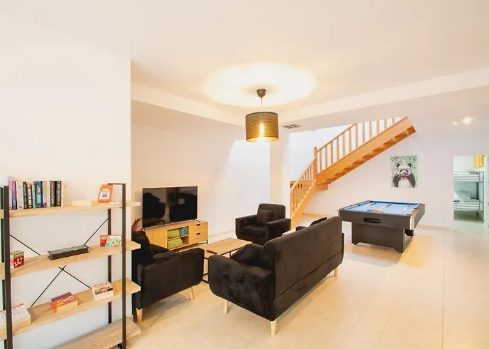Villa Vista Rey - 6 Bedroom - Heated Pool - Amazing Views - Pool Table - Vista Lobos - Playa Blanca