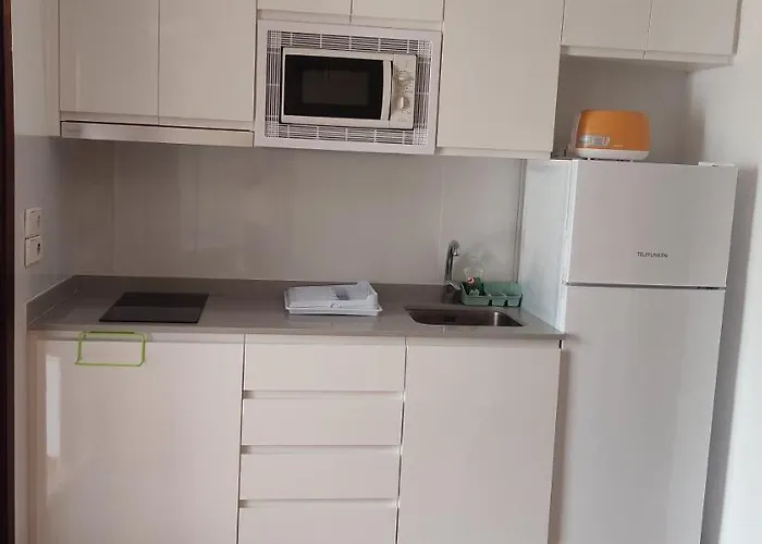 Apartamento con vistas al puerto deportivo Las Fuentes
