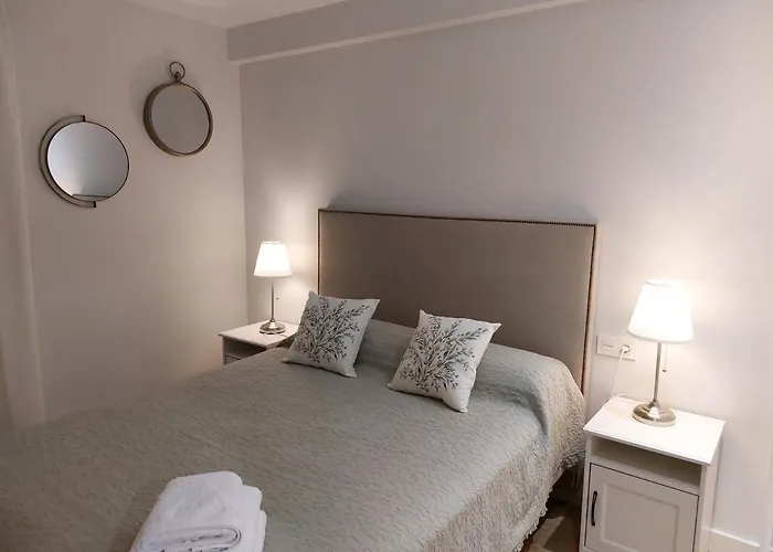 Ordoño II Suites con Aire Acondicionado y Wifi
