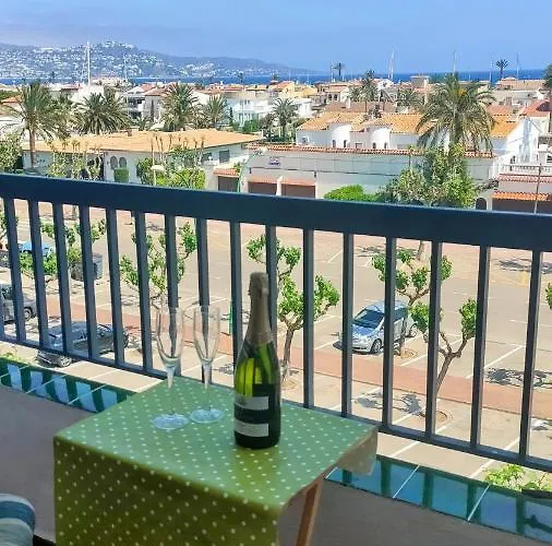Summer Breeze Apartment