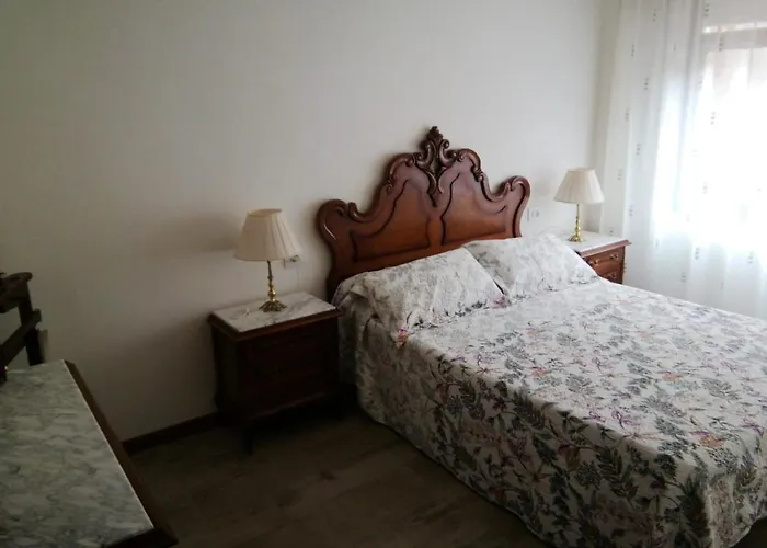 Piso en centro urbano de Puentedeume con terraza